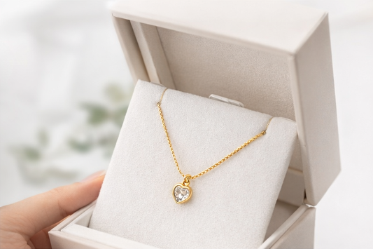 Élan Heart Necklace