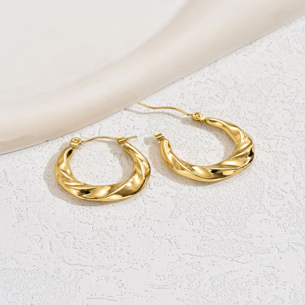 Classic Zircon Hoop Earrings – Everyday Elegance